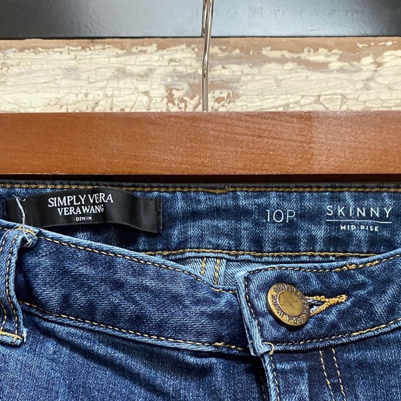 Simply Vera Vera Wang Med Blue Wash Skinny Jeans, 10P - Picture 5 of 10